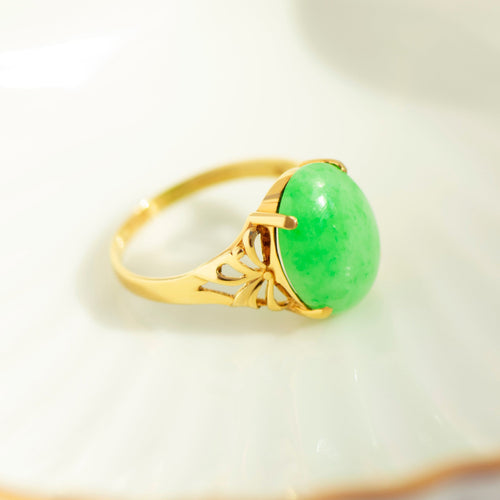 57 Bague en or jaune 750 et chrysoprase 58 Facettes HJ062633
