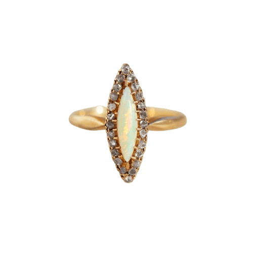 58 Bague navette ancienne en or jaune avec opale et diamants 58 Facettes HJ062638