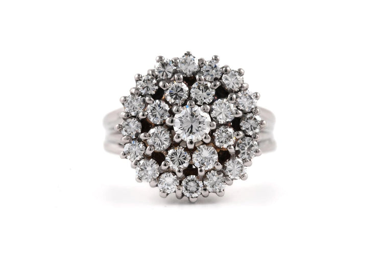 Bague 51 Bague années 70 en or blanc et diamants 58 Facettes 23896