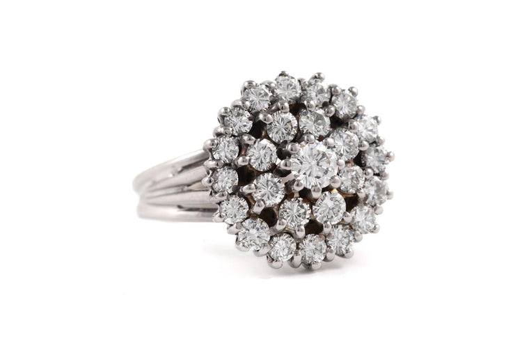 Bague 51 Bague années 70 en or blanc et diamants 58 Facettes 23896