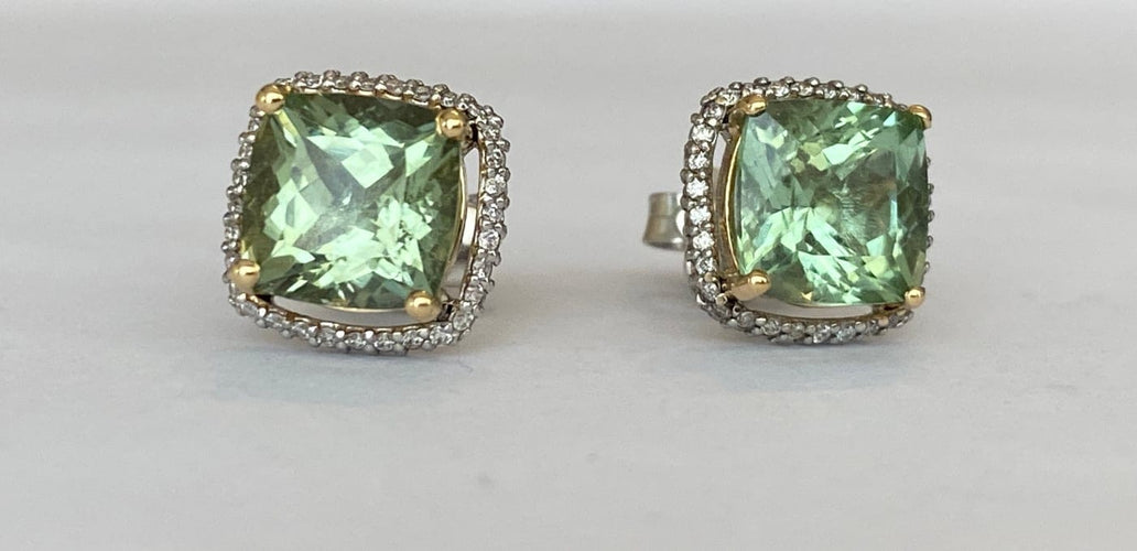 Boucles d'oreilles en or blanc 18 carats, tourmalines et diamants 58 Facettes earrings