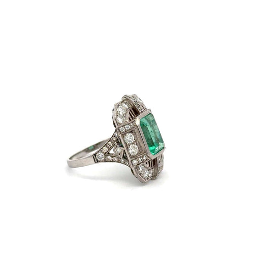 55 The Crown of Muzu - Bague Art déco en or blanc, émeraude et diamants 58 Facettes 50496
