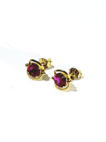 Boucles d'oreilles en or jaune et rubis 58 Facettes 1809238