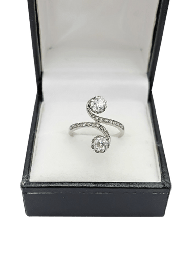 50 Bague Toi et Moi ancienne en platine et diamants 58 Facettes AX/58/1/45