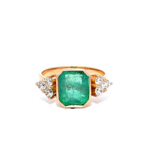 Bague 56 Bague en or jaune avec émeraude colombienne et diamants 58 Facettes 50499