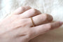 https://cdn.shopify.com/s/files/1/0963/7950/2920/files/idee-bague-chaine_dd0a749e-444c-4c3d-a921-d688eb3f3018.jpg?v=1779375780