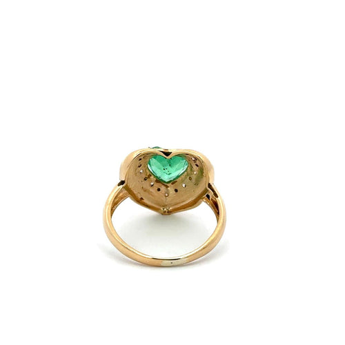 52 Bague cœur en or jaune, émeraude colombienne et diamants 58 Facettes 50500
