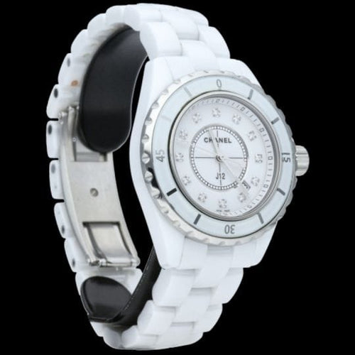 Chanel J12 - Montre 33 mm en céramique et diamants 58 Facettes MT46972