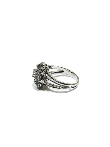 52.5 Bague en or blanc et diamants taille ancienne 58 Facettes 1811165