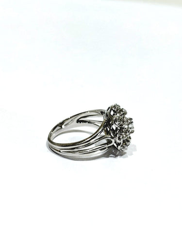 52.5 Bague en or blanc et diamants taille ancienne 58 Facettes 1811165