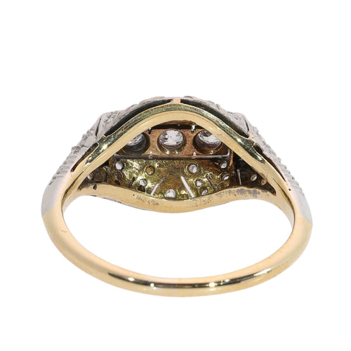 26085-0110.p11_Art Deco Diamond and Onyx Ring in Gold and Platinum  circa 1930-en.jpg
