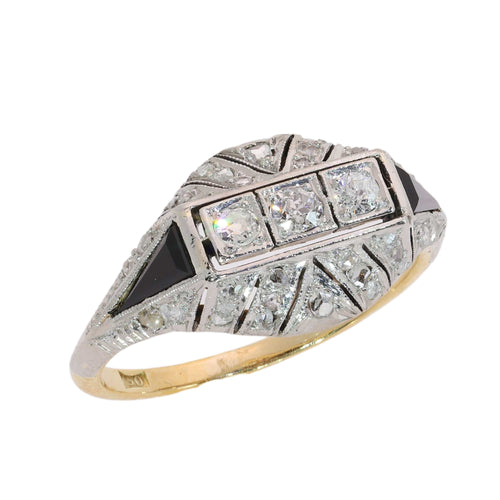 26085-0110.p10_Art Deco Diamond and Onyx Ring in Gold and Platinum  circa 1930-en.jpg