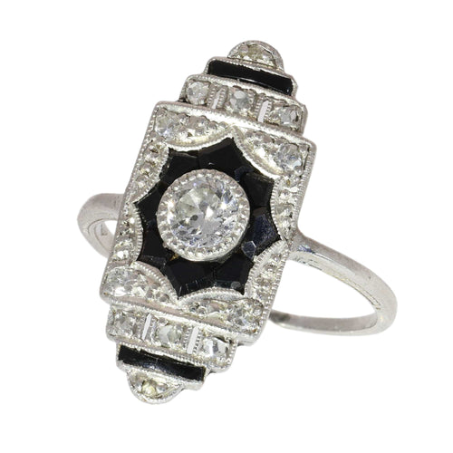 26089-0350.p00_A 1920s Art Deco Diamond and Onyx Ring with Crisp Geometric Design-en.jpg