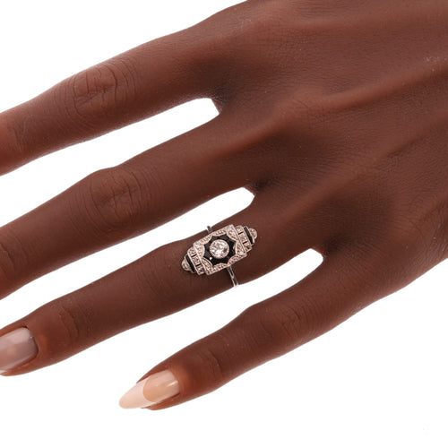 26089-0350.p01_A 1920s Art Deco Diamond and Onyx Ring with Crisp Geometric Design-en.jpg
