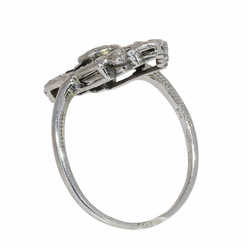 26089-0350.p07_A 1920s Art Deco Diamond and Onyx Ring with Crisp Geometric Design-en.jpg