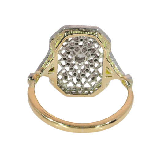 26089-0352.p12_Platinum Lace and Old Cut Diamonds in an Edwardian Ring  circa 1915-en.jpg