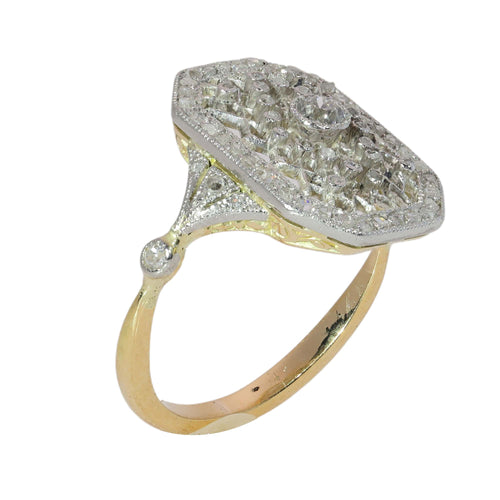 26089-0352.p10_Platinum Lace and Old Cut Diamonds in an Edwardian Ring  circa 1915-en.jpg