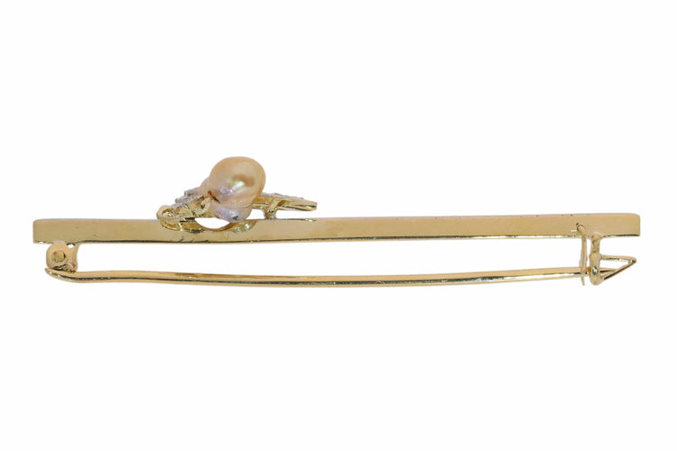 26089-0366.p05_A Charming Pearl-Bodied Insect Bar Brooch from the Interbellum Era  ca  1930-en.jpg