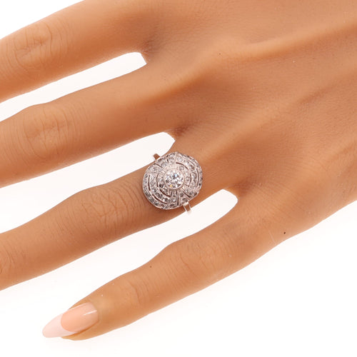 26089-0385.p02_A Platinum Diamond Ring from the Art Deco Period  circa 1930-en.jpg