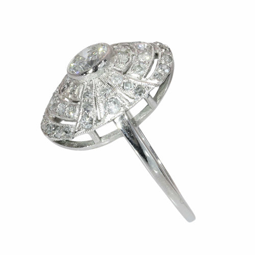 26089-0385.p06_A Platinum Diamond Ring from the Art Deco Period  circa 1930-en.jpg