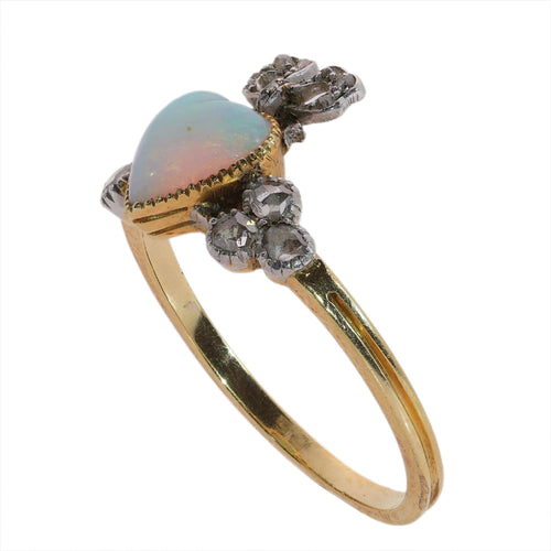 26090-0194.p08_Belle  poque Opal and Diamond Love Ring with Heart and Bow-en.jpg