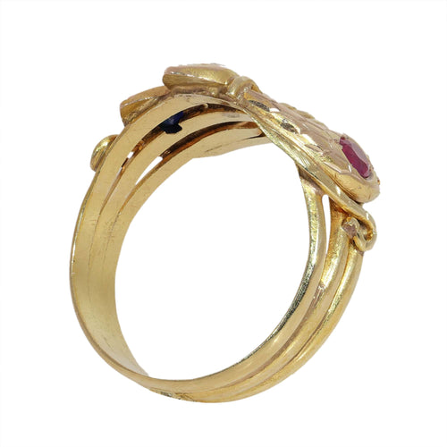 26106-0234.p08_Triple serpent ring in textured gold with ruby  sapphire and diamond  ca  1900-en.jpg