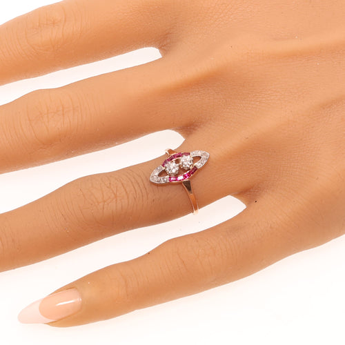 26106-0424.p02_Art Deco Diamond and Ruby Ring in 18K Rose Gold  circa 1930-en.jpg