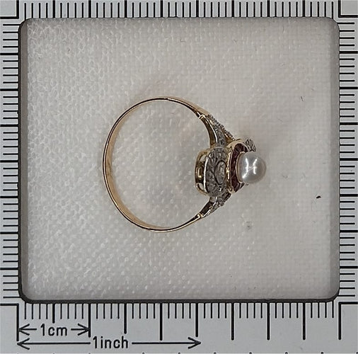 26106-0425.p12_Belle  poque to Art Deco Pearl  Ruby and Diamond Ring  circa 1920-en.jpg