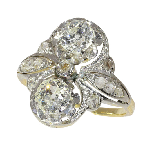 26146-0011.p04_Belle  poque Diamond Ring with Leaf-Shaped Shoulders  circa 1910-en.jpg