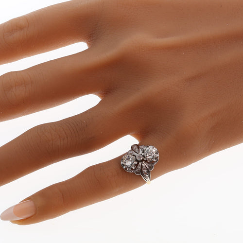 26146-0011.p02_Belle  poque Diamond Ring with Leaf-Shaped Shoulders  circa 1910-en.jpg