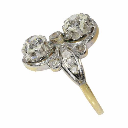 26146-0011.p06_Belle  poque Diamond Ring with Leaf-Shaped Shoulders  circa 1910-en.jpg