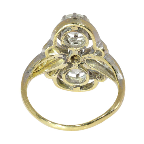 26146-0011.p11_Belle  poque Diamond Ring with Leaf-Shaped Shoulders  circa 1910-en.jpg