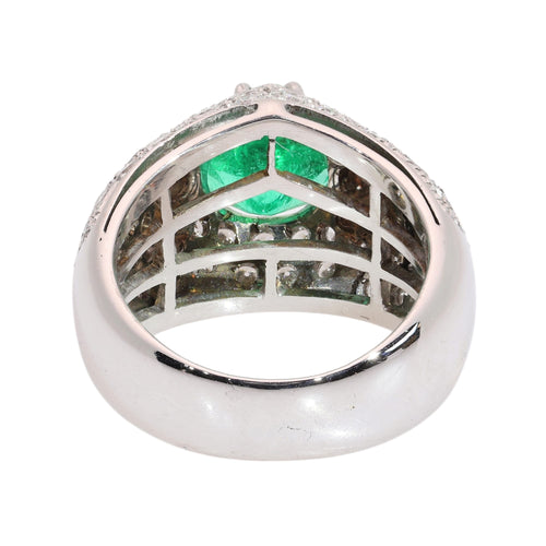 26155-0108.p11_A Bold Vintage Ring with a Colombian Emerald Heart and Diamonds  circa 1990-en.jpg