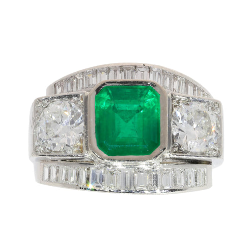 26155-0112.p03_An Architectural Emerald and Diamond Statement Ring  c  1955-en.jpg