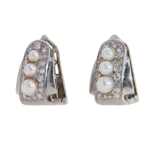 26177-0183.p01_Platinum Pearl and Diamond Earclips with Art Deco Echoes  circa 1950-en.jpg
