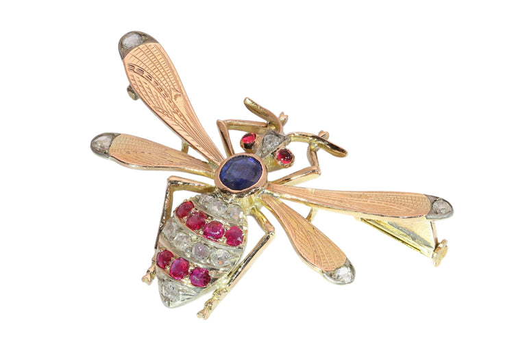 26182-0183.p02_A Mischievous Victorian Bee or Fly Brooch for the Lapel  circa 1890-en.jpg