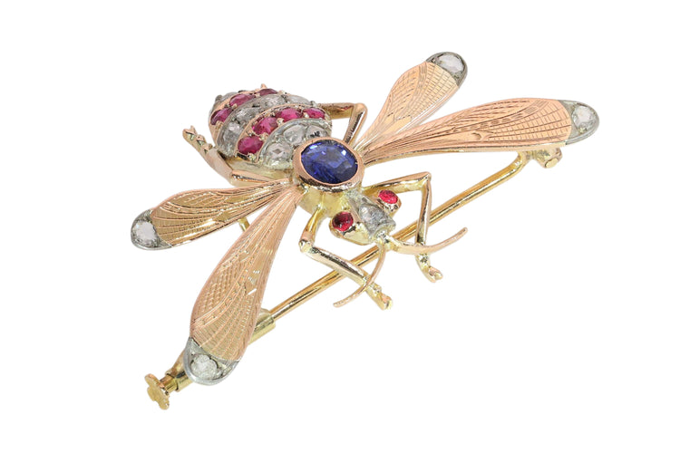 26182-0183.p05_A Mischievous Victorian Bee or Fly Brooch for the Lapel  circa 1890-en.jpg