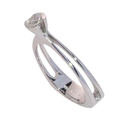 26232-0163.p05_Circa 1970 18K White Gold Diamond Solitaire Ring-en.jpg