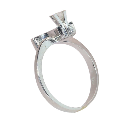 26232-0179.p07_Circa 1970 18K White Gold Modernist Diamond Ring-en.jpg