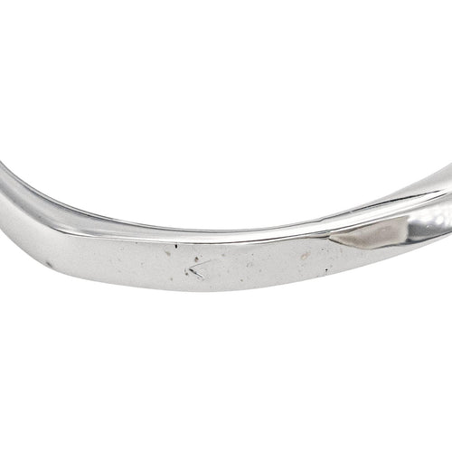 51 Bague en or blanc, saphir et diamants 58 Facettes 5782523CN