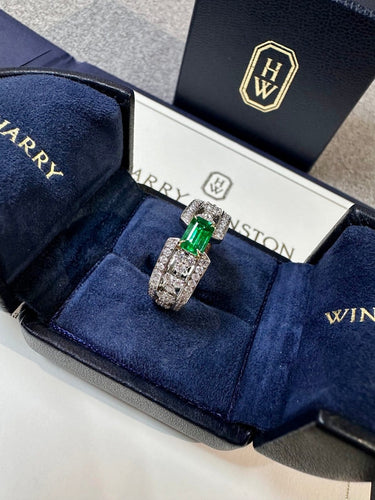 Bague 52 Harry Winston - Bague émeraude et diamants 58 Facettes jnci165
