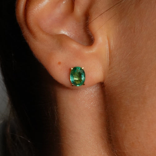 Boucles d'oreilles Boucles d'oreilles en or jaune 18 ct et émeraudes de Zambie 58 Facettes E0039