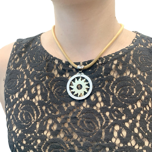 Pendentif Bulgari Tondo Sun - Pendentif en or jaune et acier 58 Facettes 35889