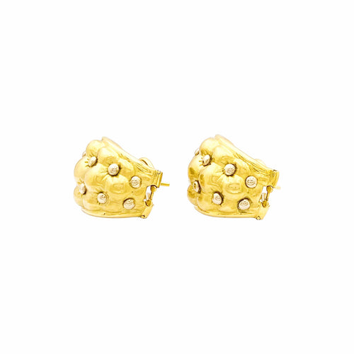 Boucles d'oreilles Boucles d'oreilles motif capitonné en or jaune 58 Facettes 35931