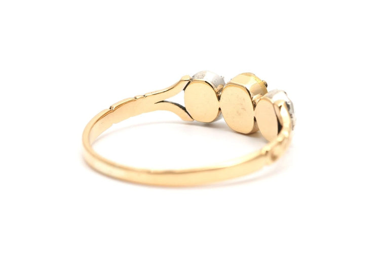 56 Art Nouveau - Bague en or jaune, rubis et diamants 58 Facettes B902