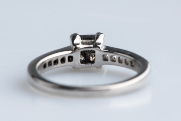 Bague 51 Bague diamants princesse et brillants en or blanc 18K 58 Facettes BGMAUBDOC768-107