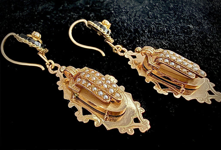 Napoléon III - Pendants d’oreilles en or rose et jaune, onyx et perles fines 58 Facettes bague01