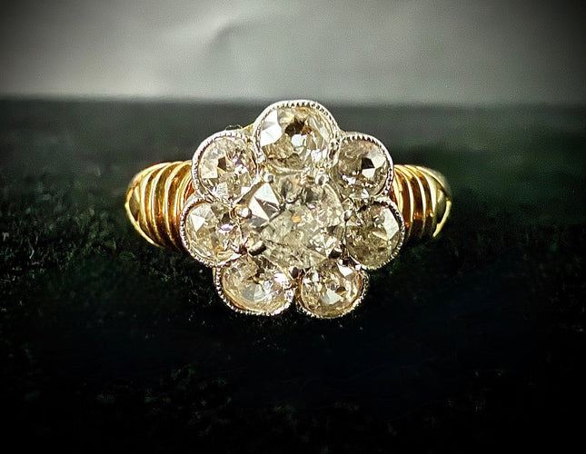 55 Art Nouveau - Bague marguerite en or jaune et diamants 58 Facettes Bague 011