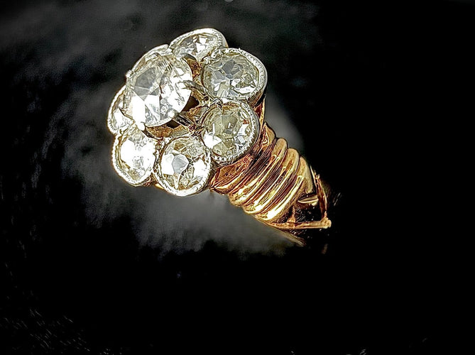 55 Art Nouveau - Bague marguerite en or jaune et diamants 58 Facettes Bague 011