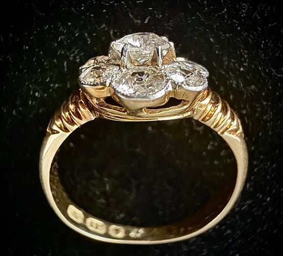 55 Art Nouveau - Bague marguerite en or jaune et diamants 58 Facettes Bague 011